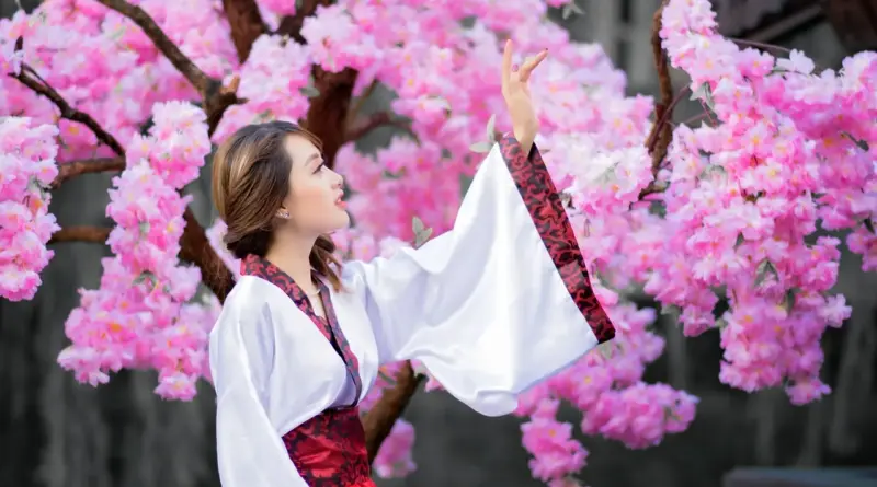 Medvirkende i Grease 2