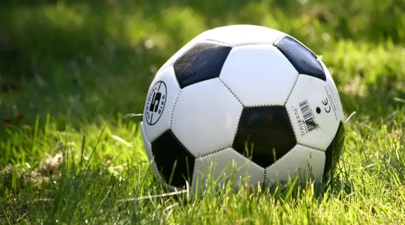 Primera Nacional runde 13: store udebomber, hårde dueller og sene afgørelser – hele runden kamp for kamp