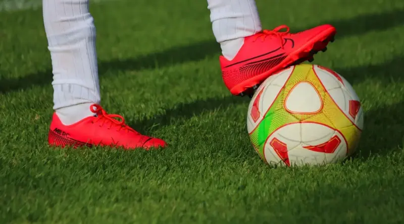 Primera Nacional runde 18: Mål, straffe og røde kort over hele landet