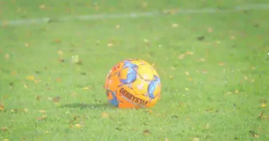 Primera Nacional runde 20: sene udligninger, røde kort og smalle sejre over hele Argentina