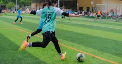 Runde 21 i Primera Nacional 2025: røde kort, sene afgørelser og store nul-numre