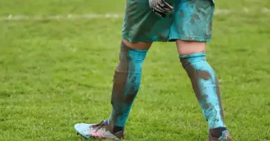 Runde 29 i Primera Nacional: Sene udligninger, stærke udepræstationer og flere målfattige opgør