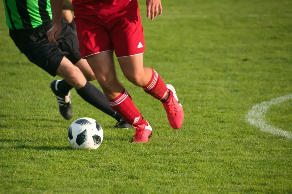Scoring, sene udligninger og et par clean sheets – overblik over Primera B Metropolitana, runde 10